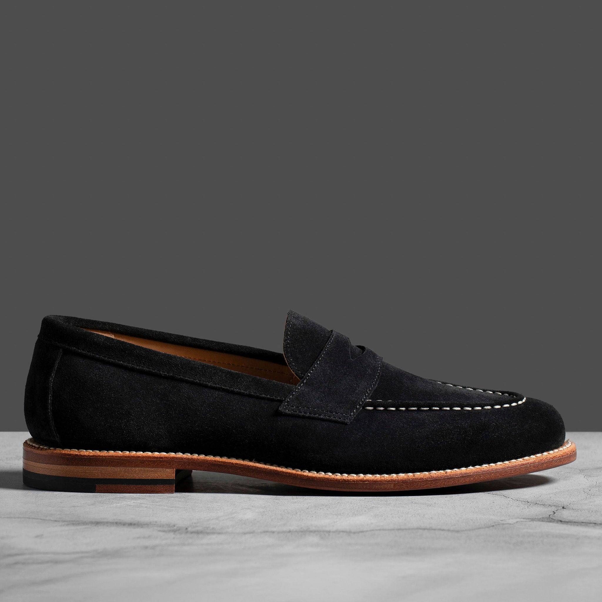 Traveler Penny Black Suede Traveler Penny Black Suede