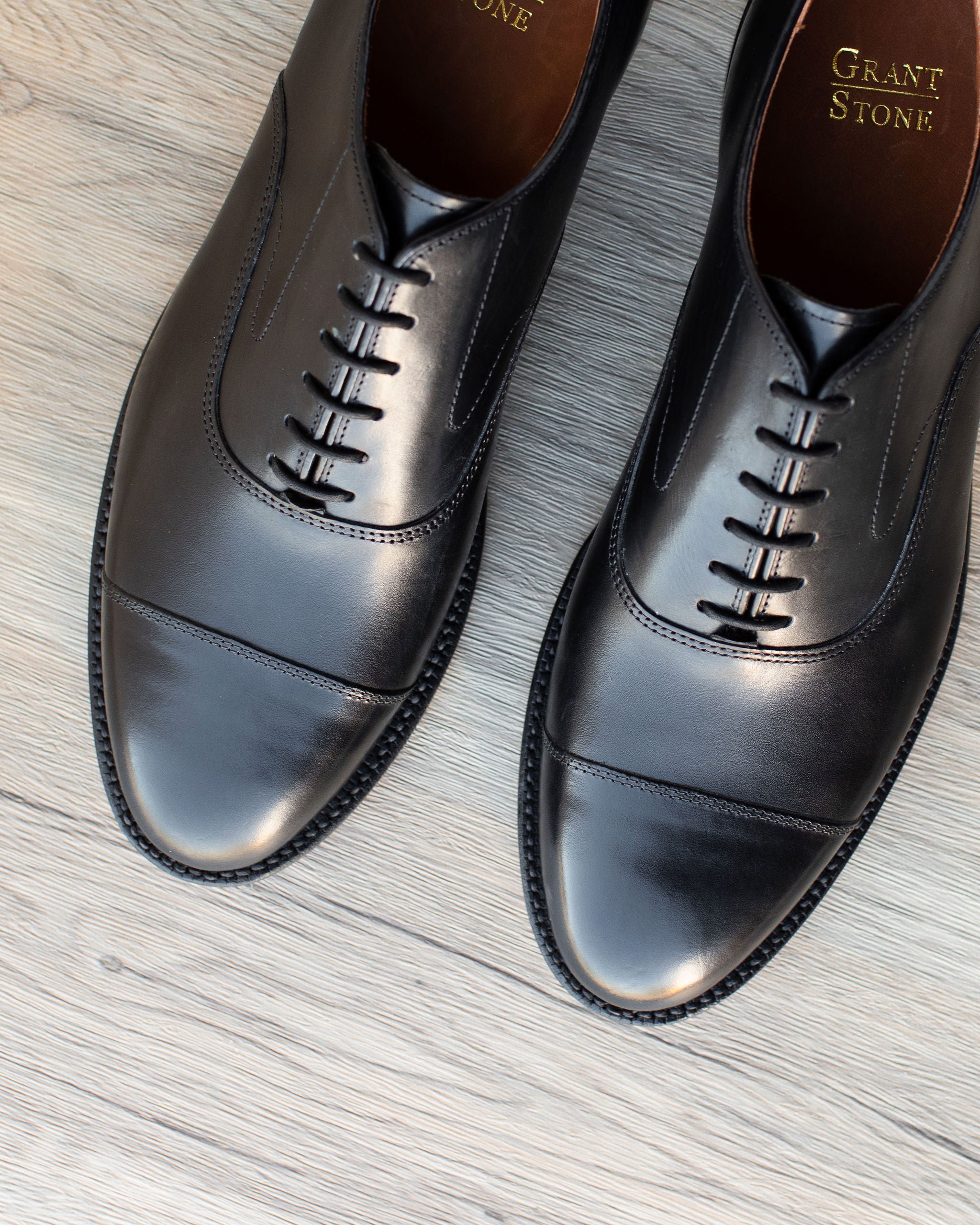 (Official) Grant Stone | Cap Toe Oxford Black Calf (Official) Grant Stone | Cap Toe Oxford Black Calf