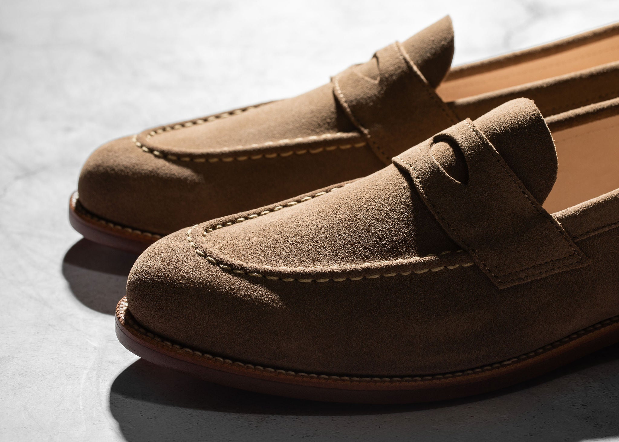 Unlined Traveler Penny Sand Suede