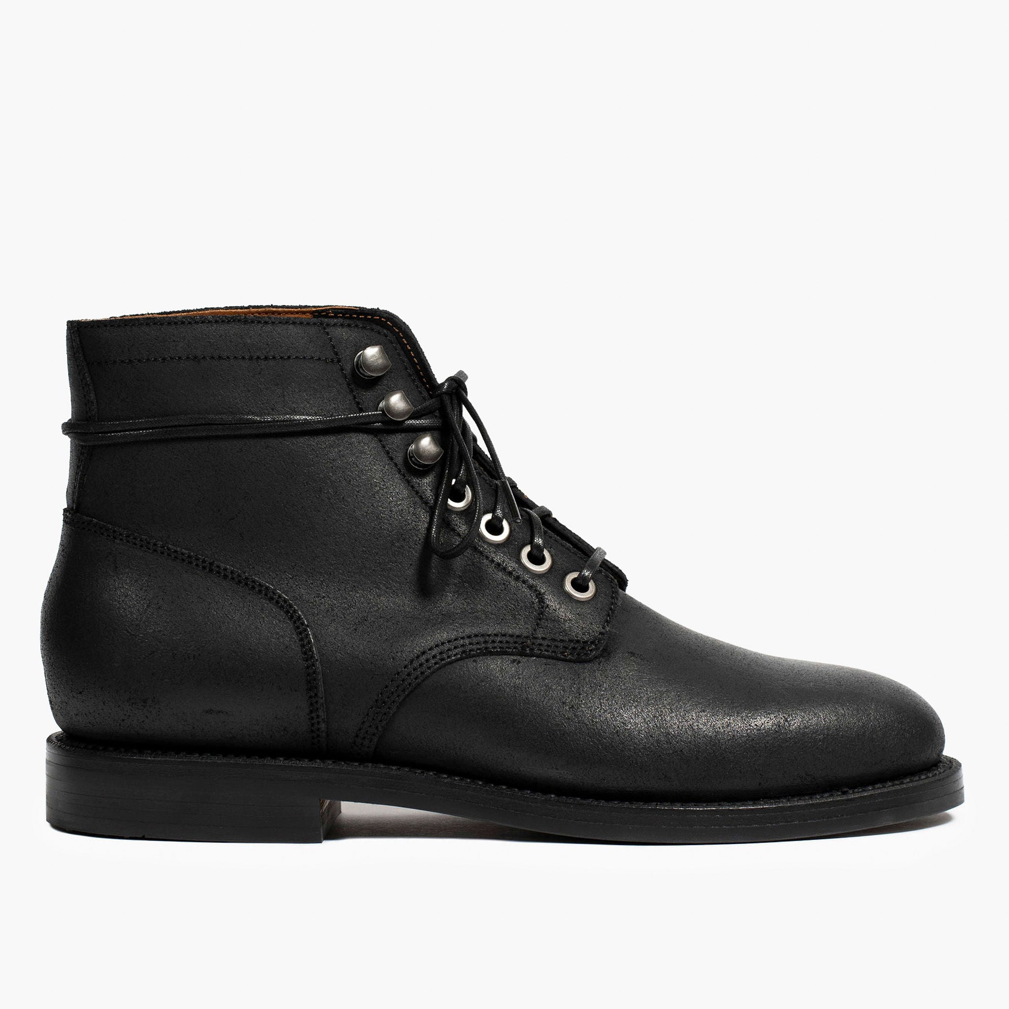 Nora Boot Black Waxed Commander