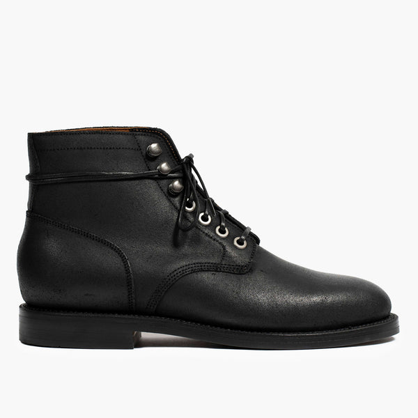 Nora Boot Black Waxed Commander